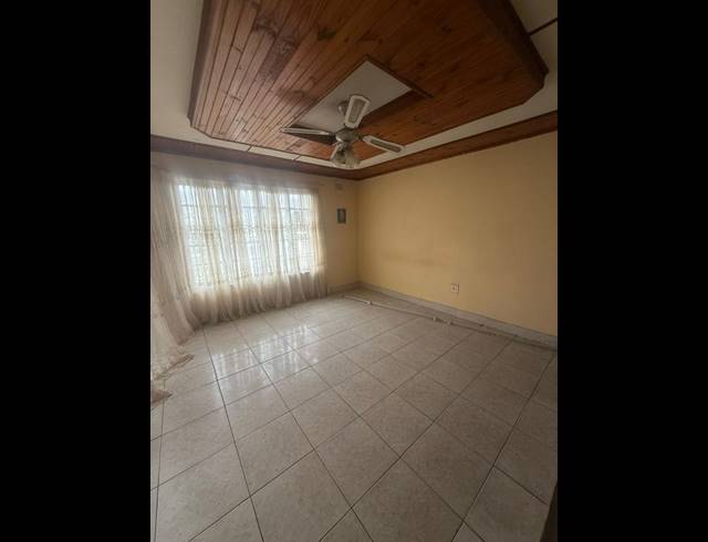 4 BEDROOM HOUSE FOR SALE IN UMLAZI BB